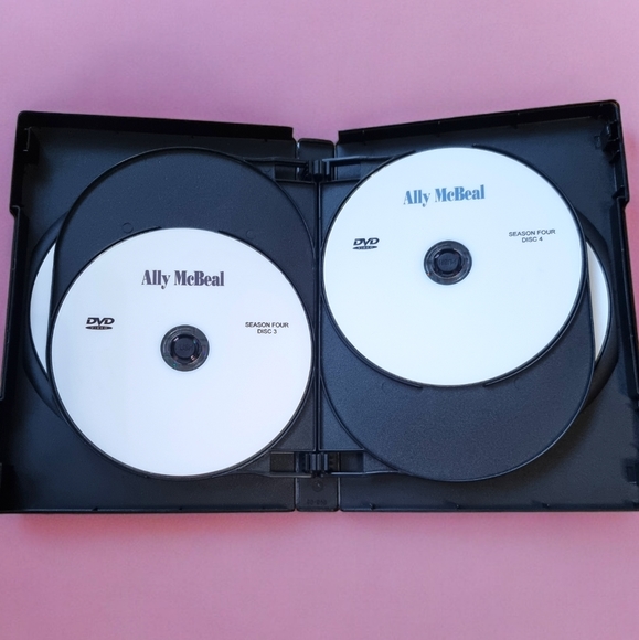 Ally McBeal ~The Complete Season Four DVD~6-Disc Set - Picture 4 of 5
